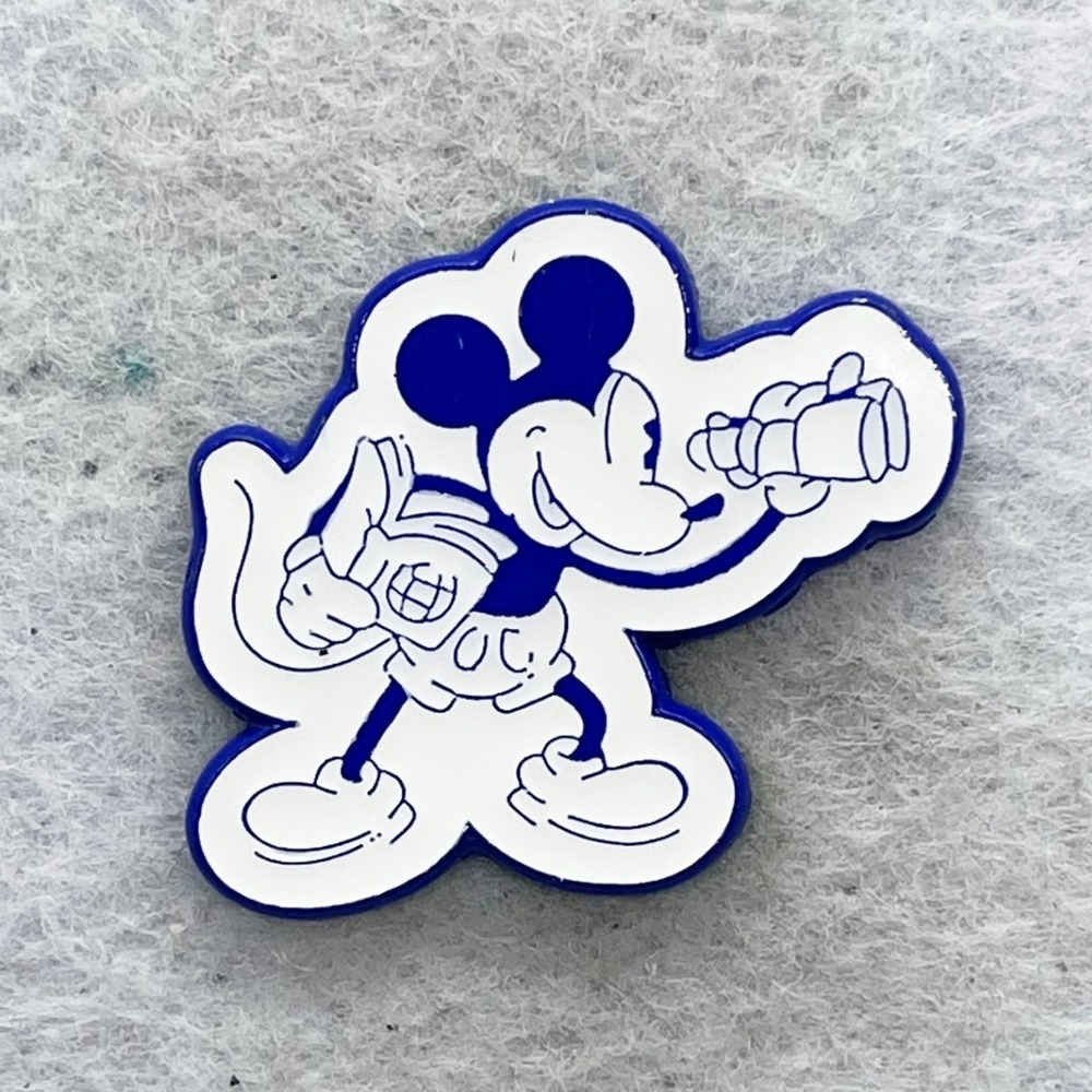 🔮 5/$25 Disney Vacation Mickey Sightseeing Pin